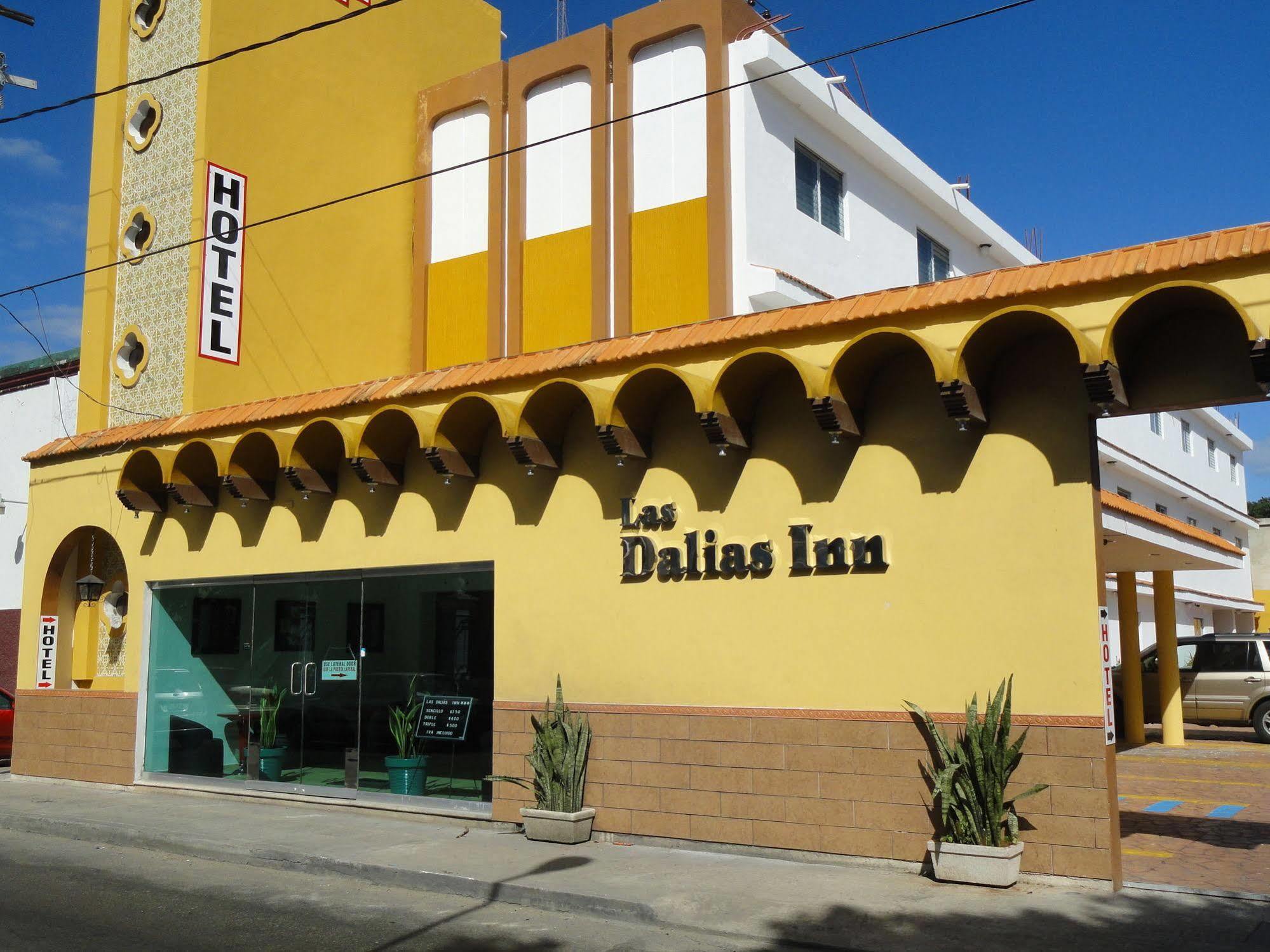 ميريدا Hotel Las Dalias Inn المظهر الخارجي الصورة